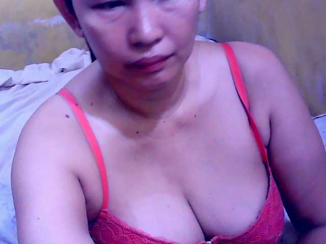 Carmela4u live cam on BongaCams