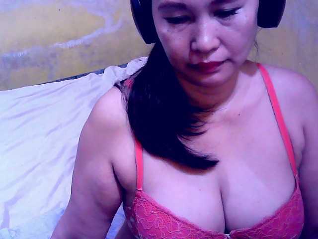 Carmela4u live webcam show