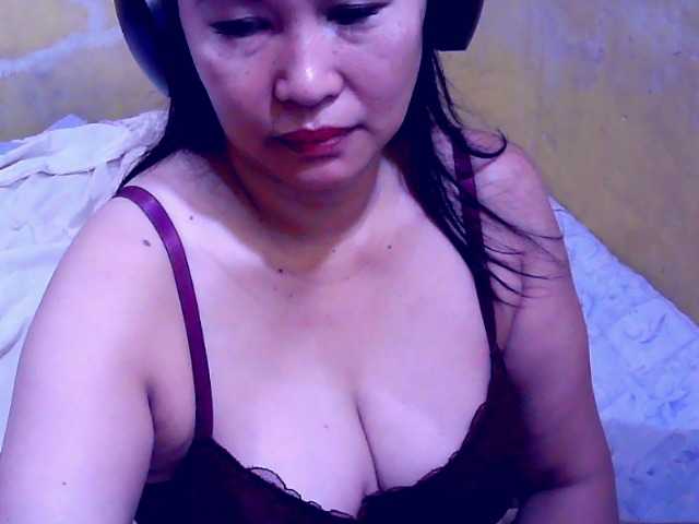 Carmela4u live webcam show