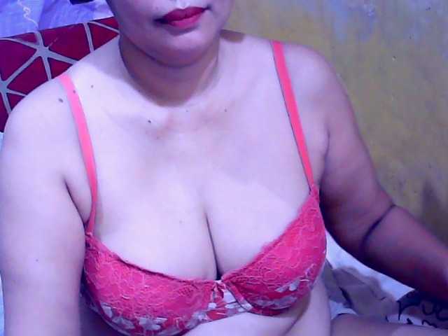 Carmela4u live webcam show