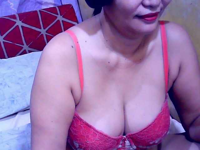 Carmela4u live webcam show