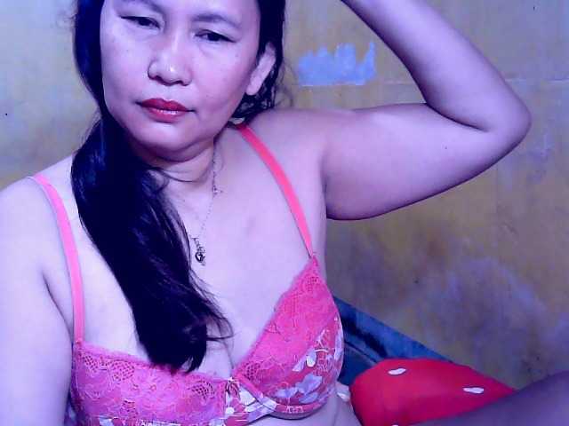 Carmela4u live cam on BongaCams