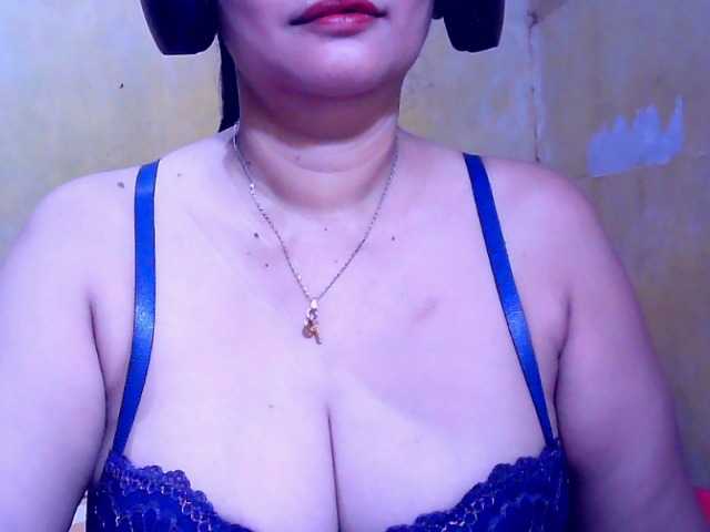 SweetMonlight webcam bongacams model stream image