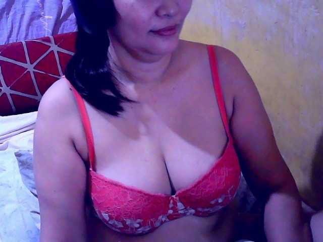 Carmela4u live webcam show