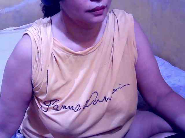 SweetMonlight webcam
