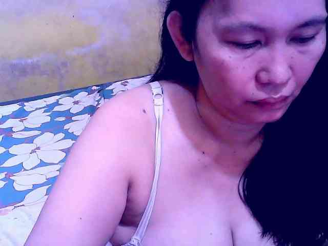 SweetMonlight webcam
