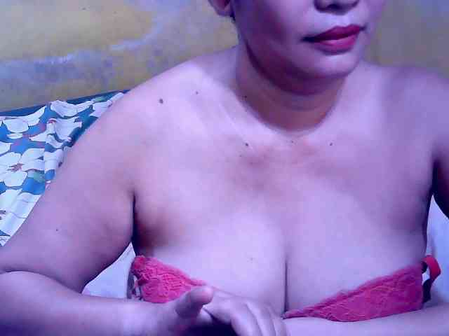 SweetMonlight webcam