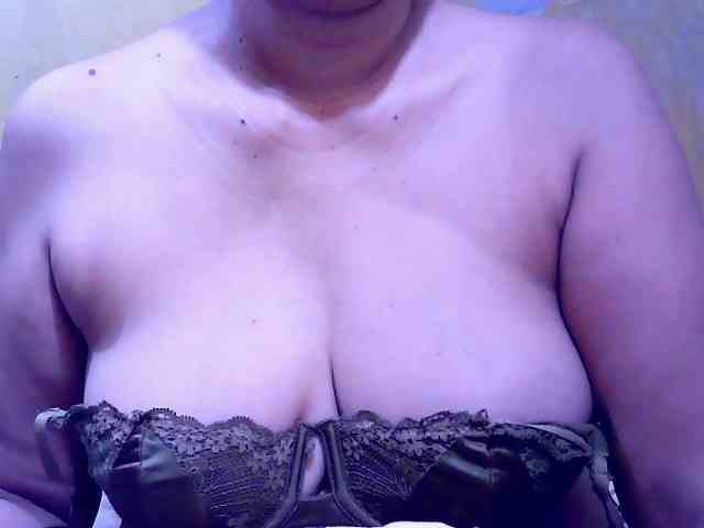 SweetMonlight webcam