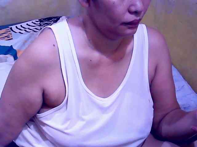 SweetMonlight webcam
