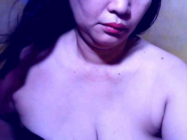 SweetMonlight webcam