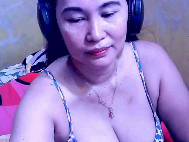 SweetMonlight webcam