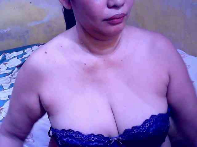 SweetMonlight webcam