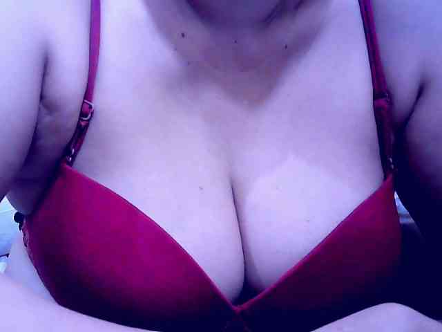 SweetMonlight webcam