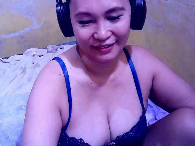 SweetMonlight webcam