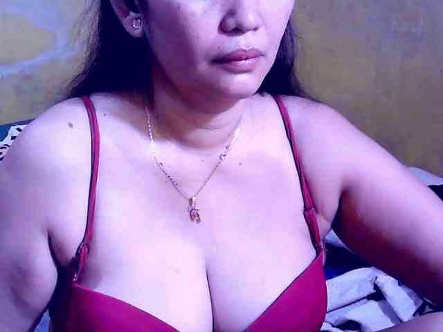 SweetMonlight webcam