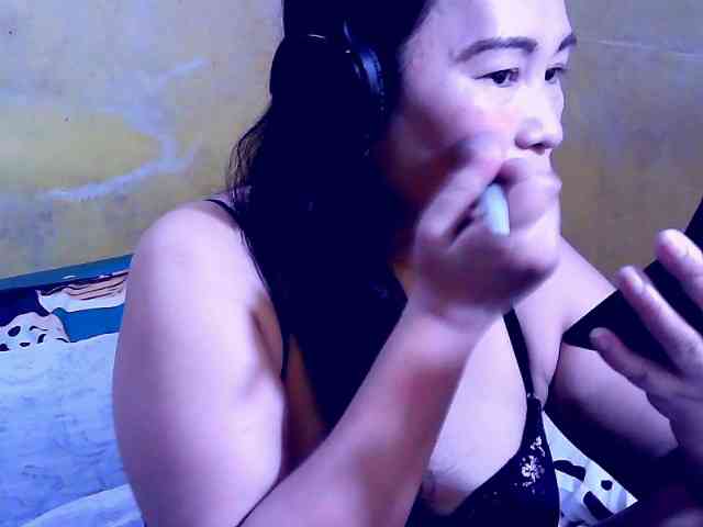 SweetMonlight webcam