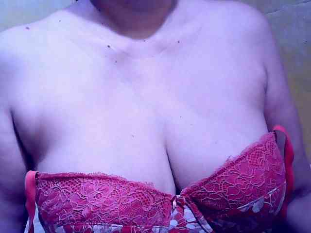 SweetMonlight webcam