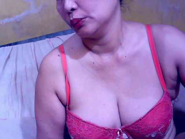 SweetMonlight webcam
