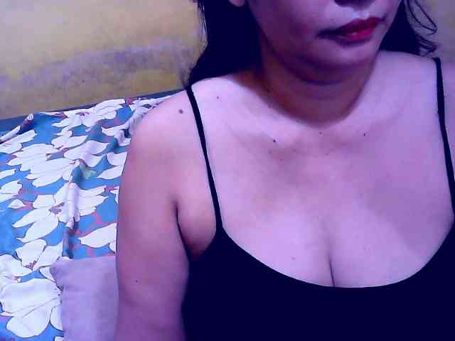 SweetMonlight webcam