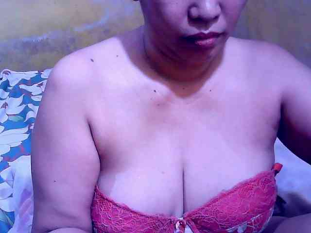 SweetMonlight webcam