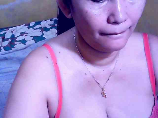 SweetMonlight webcam