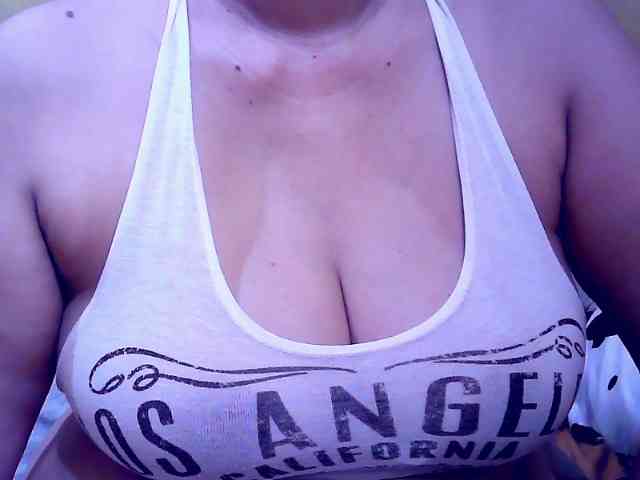 SweetMonlight webcam