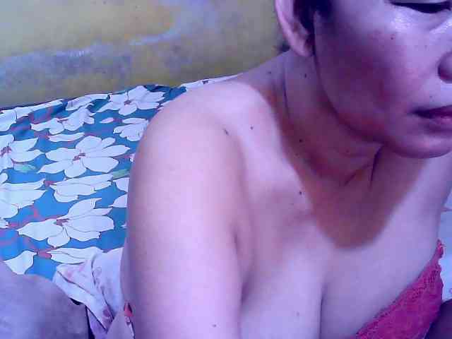 SweetMonlight webcam