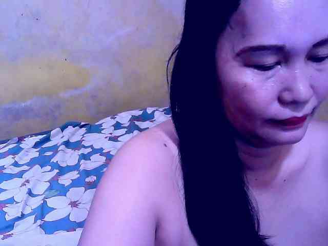 Carmela4u Live Webcam on BongaCams