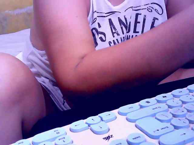 SweetMonlight webcam