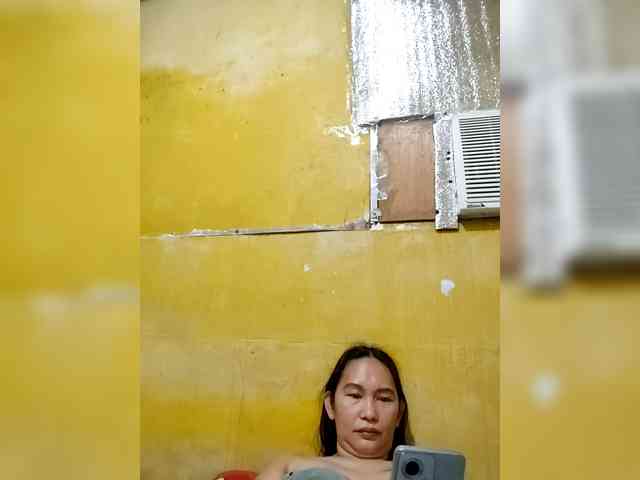 SweetMonlight webcam