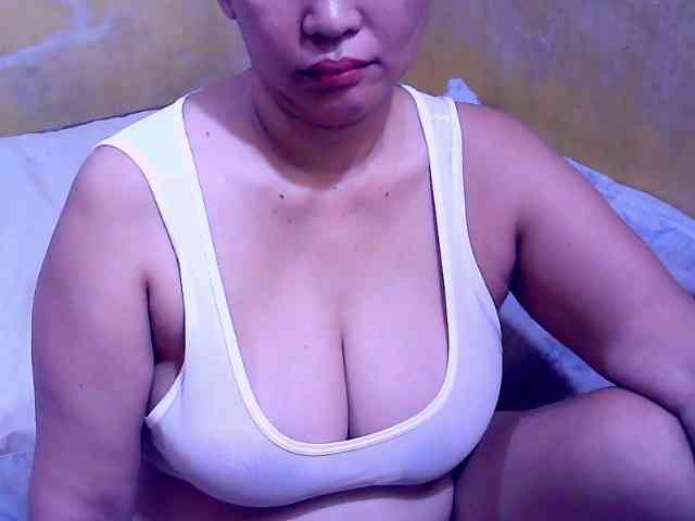 SweetMonlight webcam