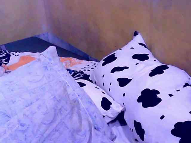 SweetMonlight webcam