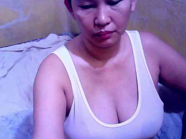 SweetMonlight webcam
