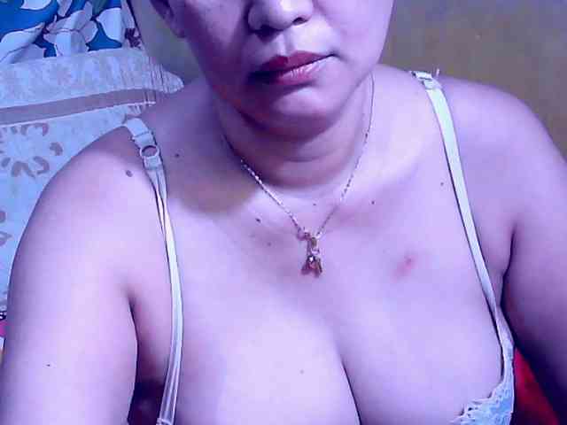 SweetMonlight webcam
