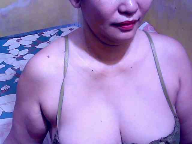 SweetMonlight webcam