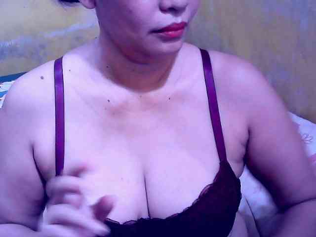 SweetMonlight webcam