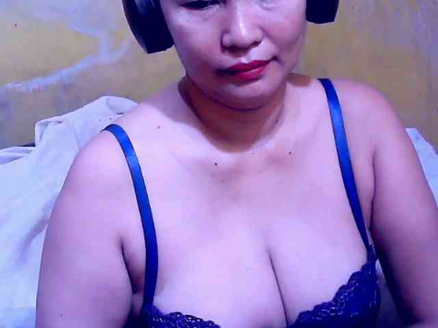 SweetMonlight webcam