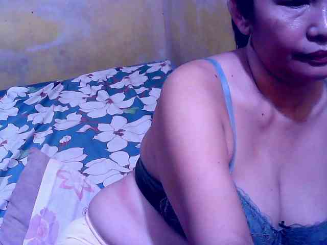 SweetMonlight webcam