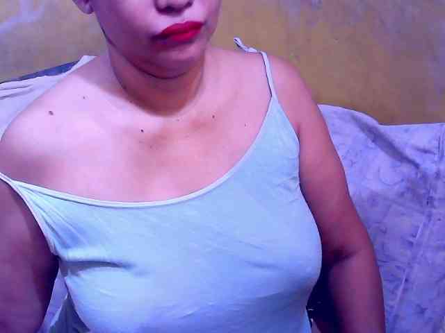 SweetMonlight webcam
