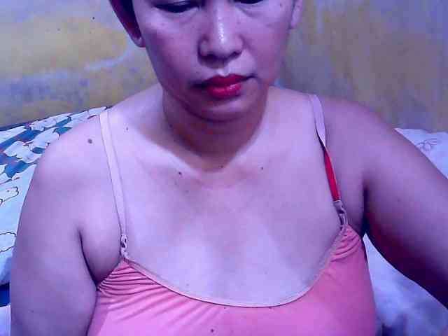 SweetMonlight webcam