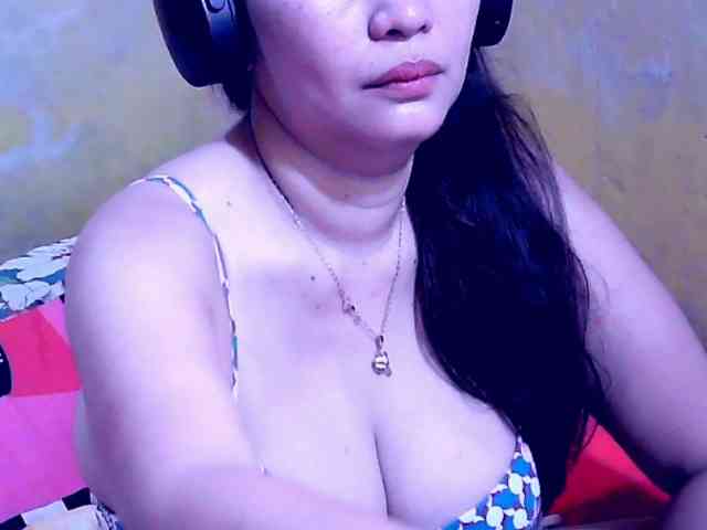 SweetMonlight webcam