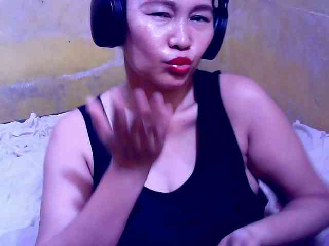 SweetMonlight webcam
