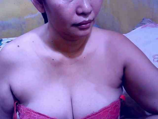 SweetMonlight webcam
