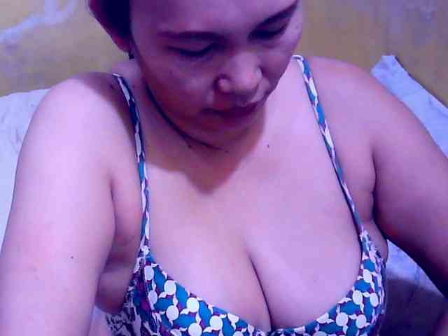 SweetMonlight webcam