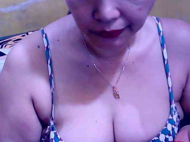 SweetMonlight webcam