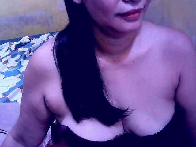 SweetMonlight webcam