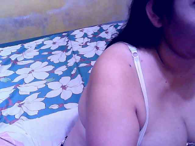 SweetMonlight webcam
