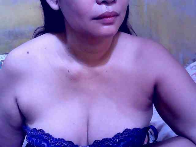 SweetMonlight webcam