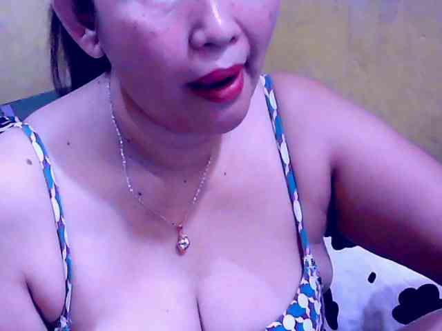 SweetMonlight webcam