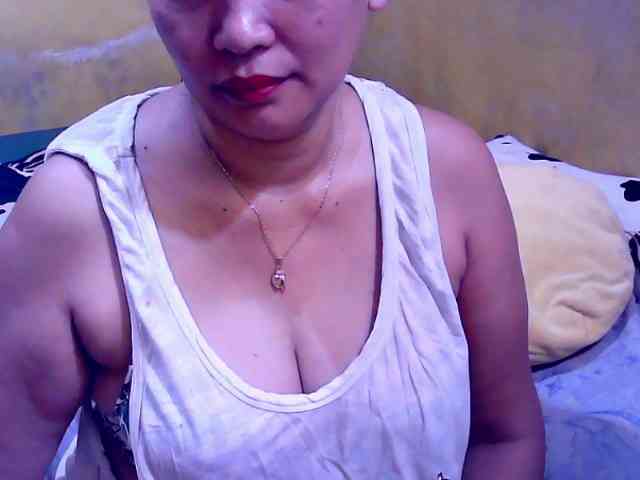 SweetMonlight webcam